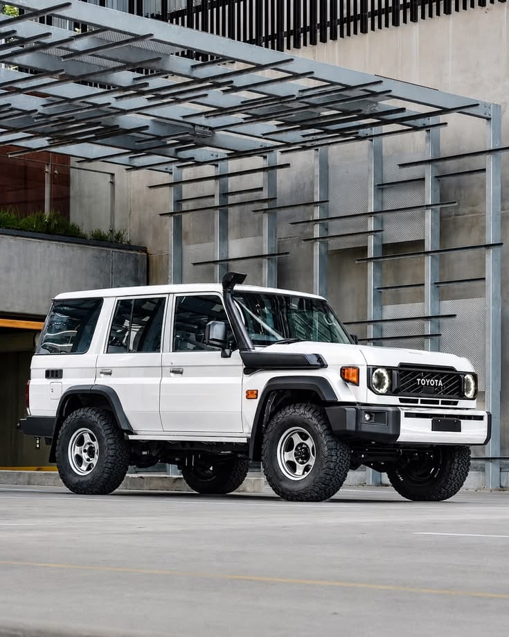 Toyota Land Cruiser 70